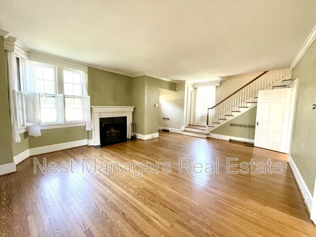 Foto del edificio - 1518 Fort Bragg Rd