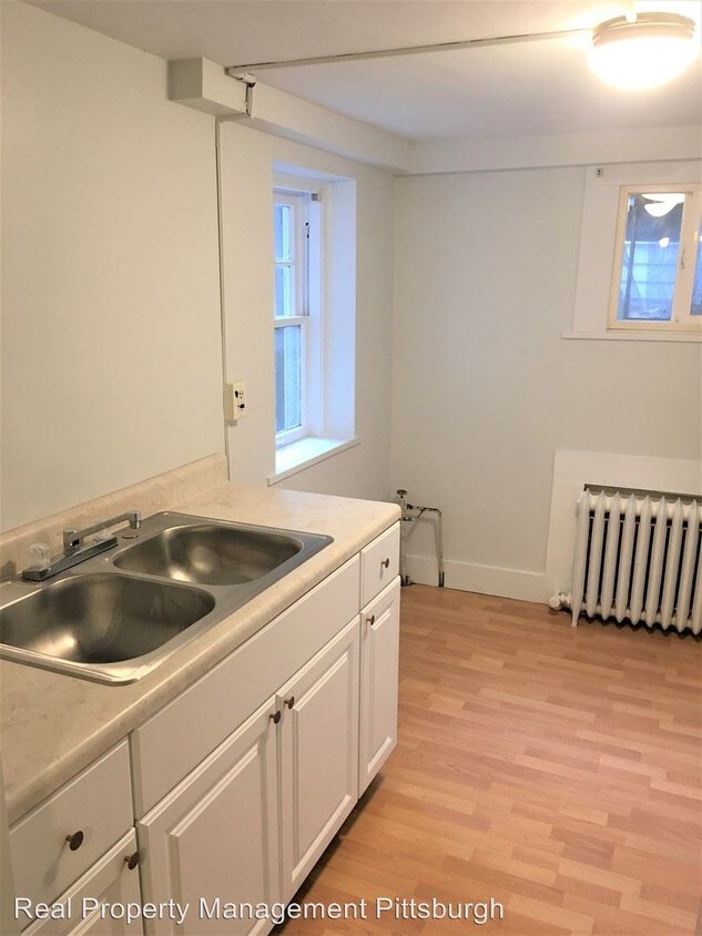 6357 1/2 Monitor St, Pittsburgh, PA 15217 Apartment for Rent in Pittsburgh, PA