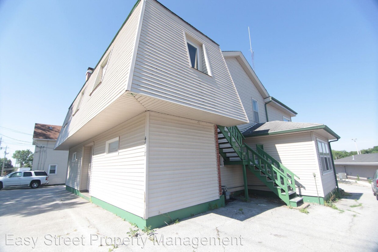 Primary Photo - 4604-4618 12th St