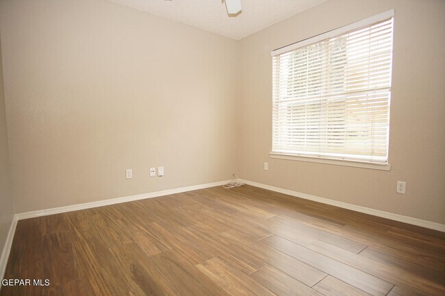 Foto del edificio - 3696 Prairie Rose St