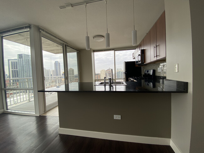 Foto del edificio - 702 N Wells St
