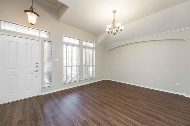 Foto del edificio - 2444 Elm Leaf Ln