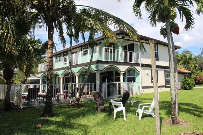 Foto del edificio - 13847 Geranium Pl