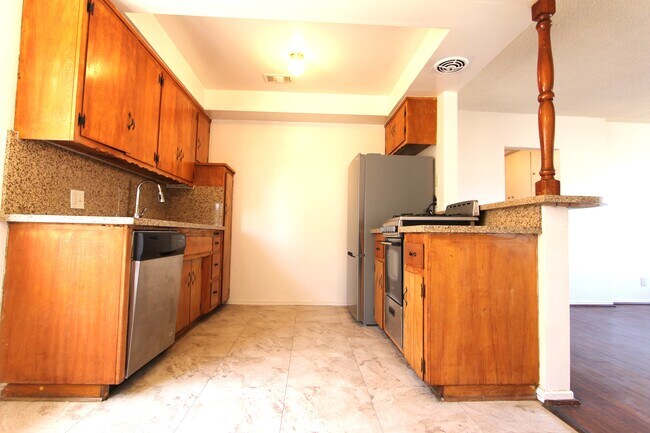 Foto del edificio - 308 N Primrose Ave