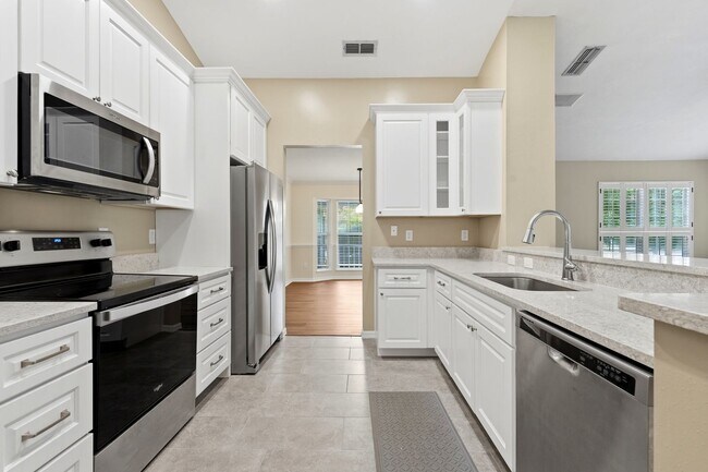 Foto del edificio - Upgraded 3 bedroom 2 bath home in Mentone