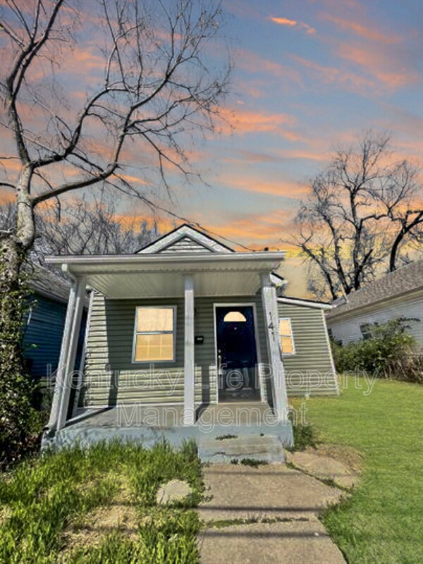 Primary Photo - 141 Eddie St