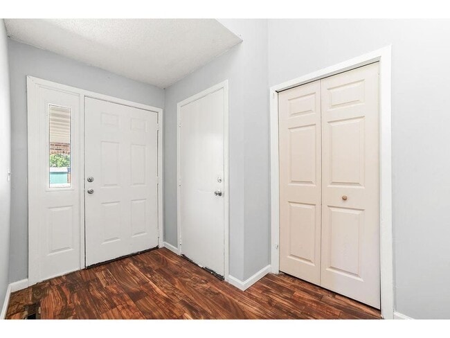 Foto del edificio - 88 108th Ave NW