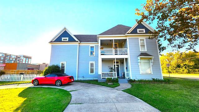 Foto principal - 145 N Kealy Ave