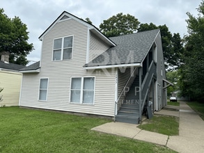 Building Photo - 2433 Slevin St
