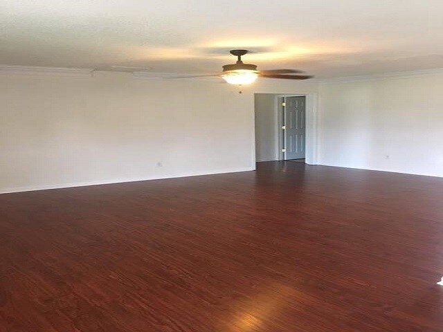 Building Photo - 304 ADERLEY Oak Loop