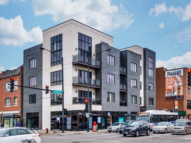 Building Photo - 1607 W Irving Park Rd