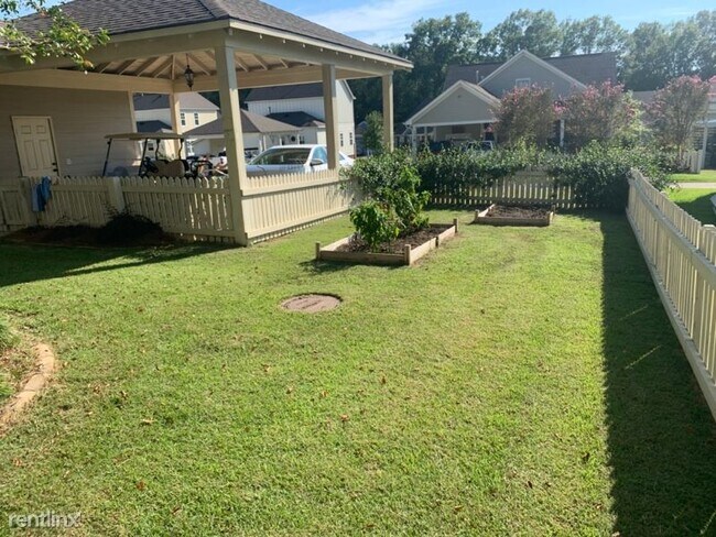 Building Photo - 4 br, 3 bath House - 41 Woodridge Ave