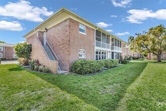 Building Photo - 3847 35th Way S