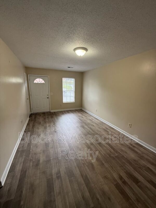 Foto del edificio - 1249 Old Liberty Rd