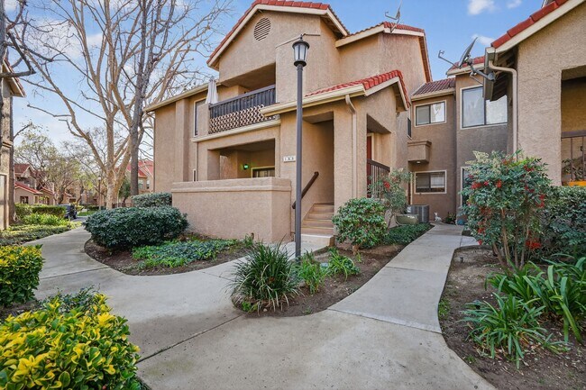 Foto del edificio - 2381 Archwood Ln