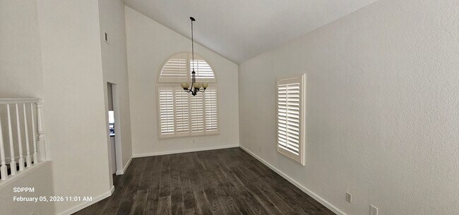 Foto del edificio - NORTH MIRA MESA / SAN DIEGO - Nice Renovated 4 Bedroom / 2.5 Bath House.  AVAILABLE 02/16/2026
