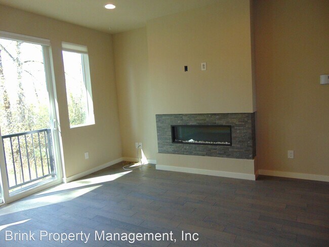 Building Photo - 2 br, 2.5 bath House - 329 Vashon Ct. NE