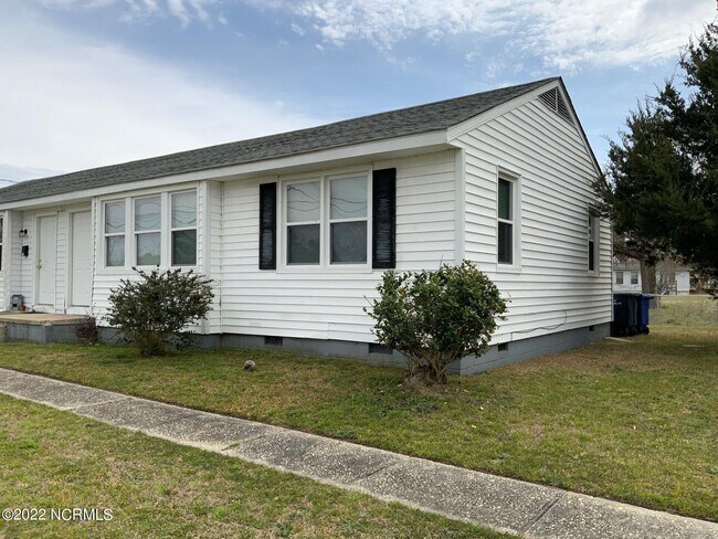 Foto del edificio - 332-334 Starling St