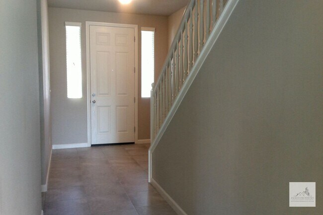 Foto del edificio - Spacious 4 Bedroom 3 Bath Home in Harlan R...