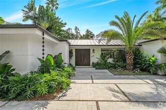 Building Photo - 325 Gulf Rd