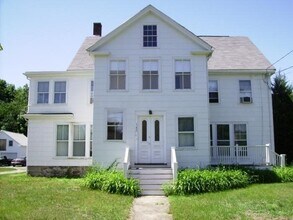 Building Photo - 165 Concord Rd