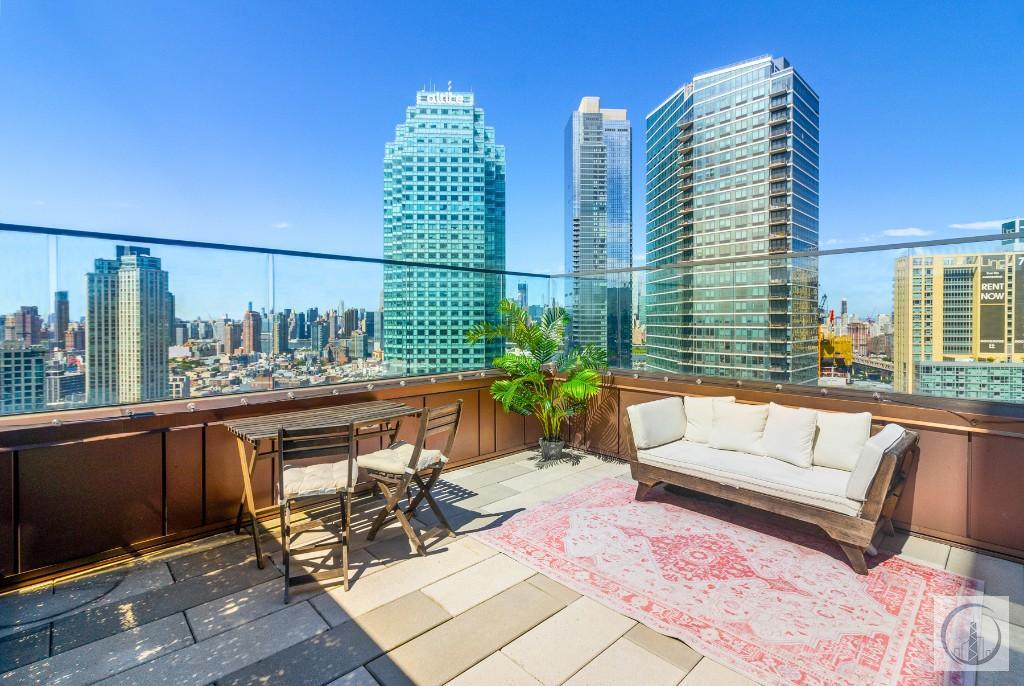 4428 Purves St Unit PH3A, Queens, NY 11101 Room for Rent in Queens, NY