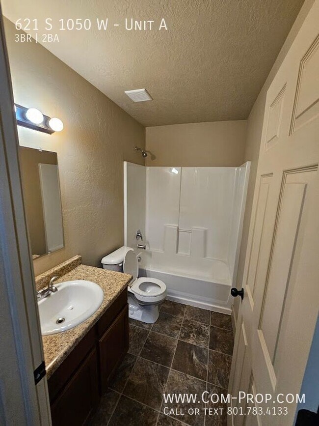 Building Photo - 3 Bedroom 2 Bath Single Level Unit in PG f...