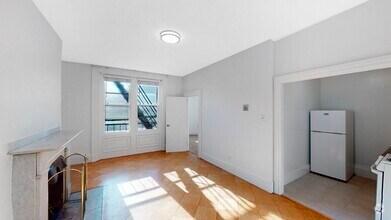 Building Photo - 397 Beacon St
