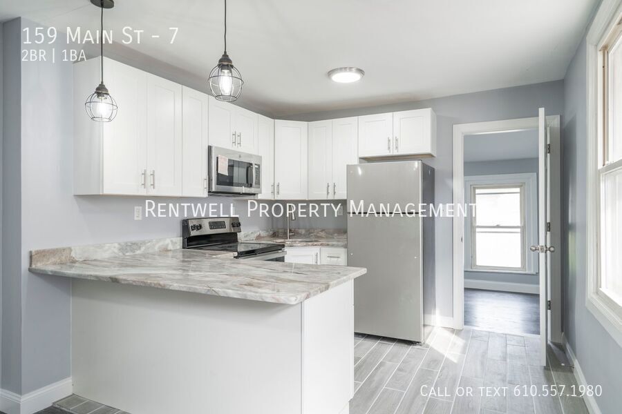 Foto principal - 159 Main St