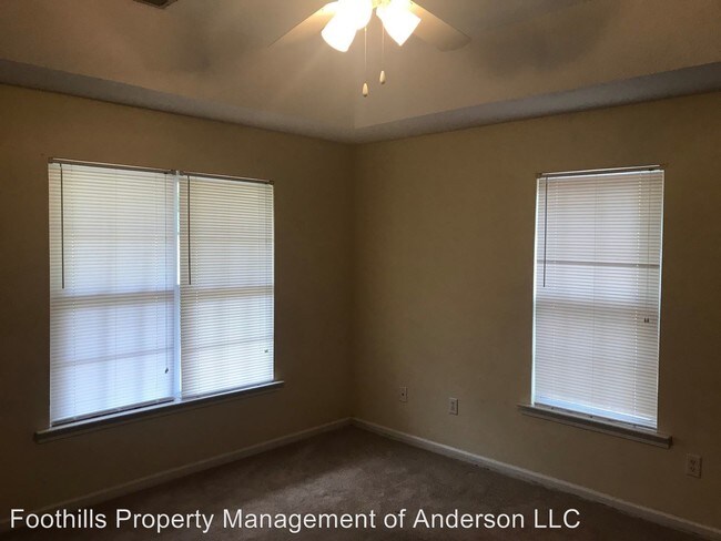 Foto del edificio - 3 br, 2 bath House - 103 Cedar Ridge