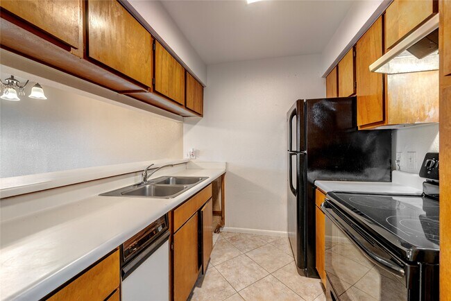 Foto del edificio - 3005 Walnut Bend Ln