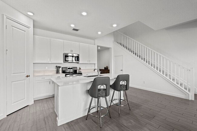Building Photo - 4834 Navali Dr