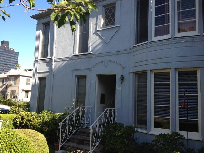 Foto del edificio - 631 S Ridgeley Dr