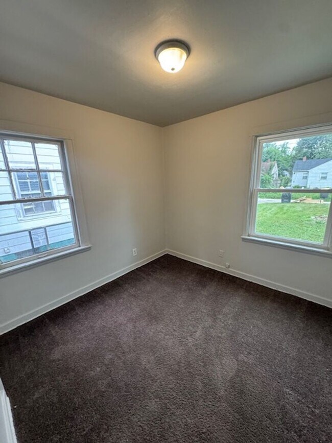 Foto del edificio - 4502 Gaywood Dr