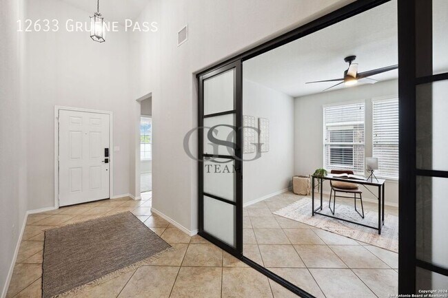 Building Photo - 12633 Gruene Pass