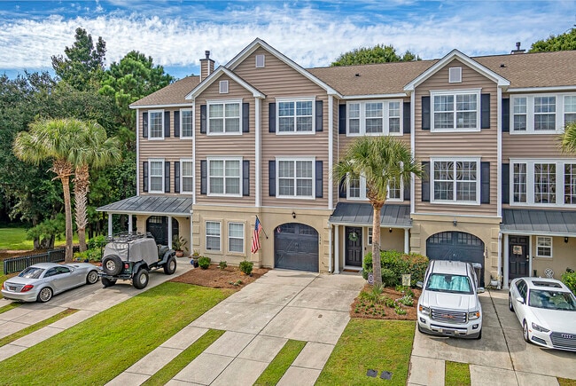 Building Photo - 1378 Hamlin Park Cir