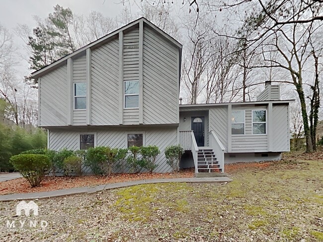 Building Photo - 737 Starcrest Ln NE