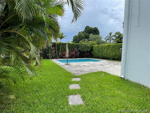 Foto del edificio - 10672 SW 77th Ave