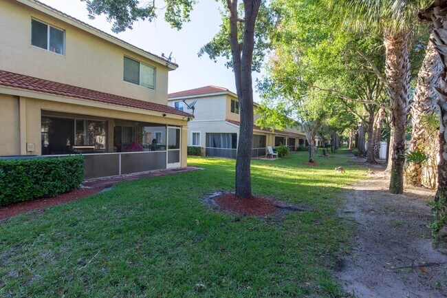 Building Photo - 1011 Arezzo Cir