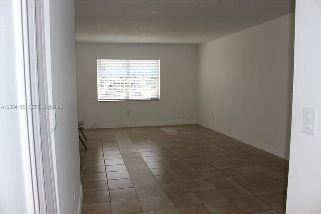 Foto del edificio - 4050 NW 135th St