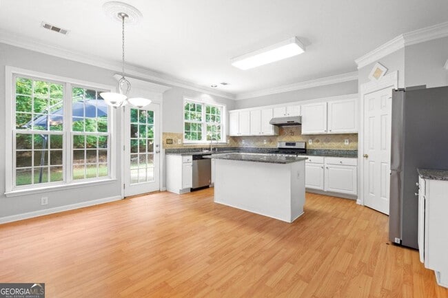 Building Photo - 179 Eastham Ct