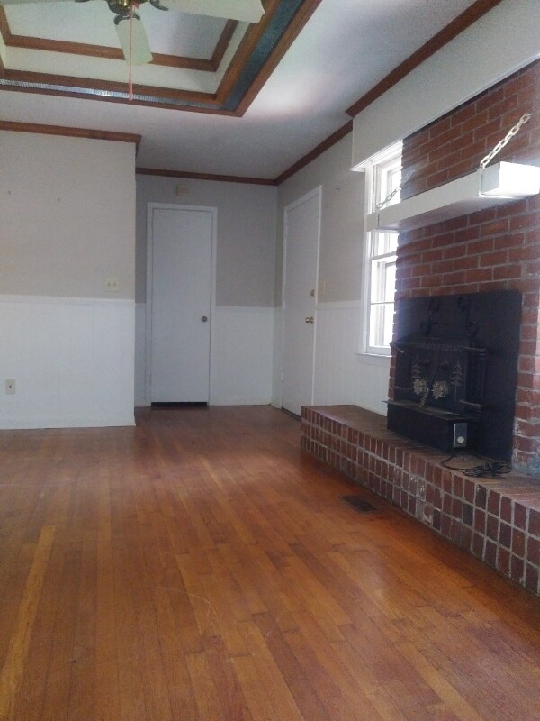 Foto del edificio - 790 Woodvalley Rd SW