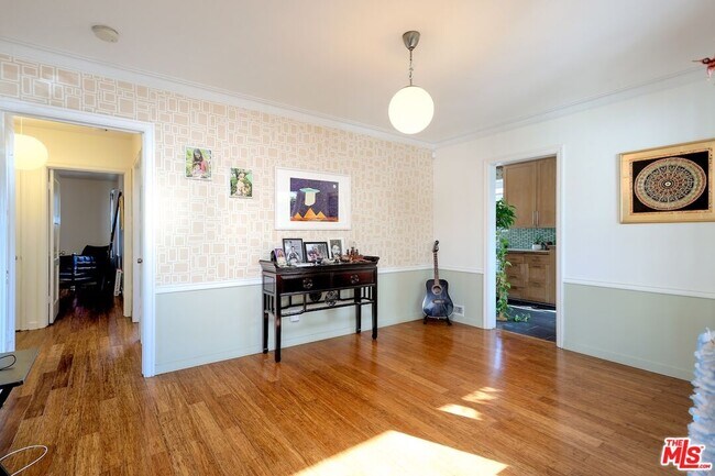 Foto del edificio - 5615 Wenlock St