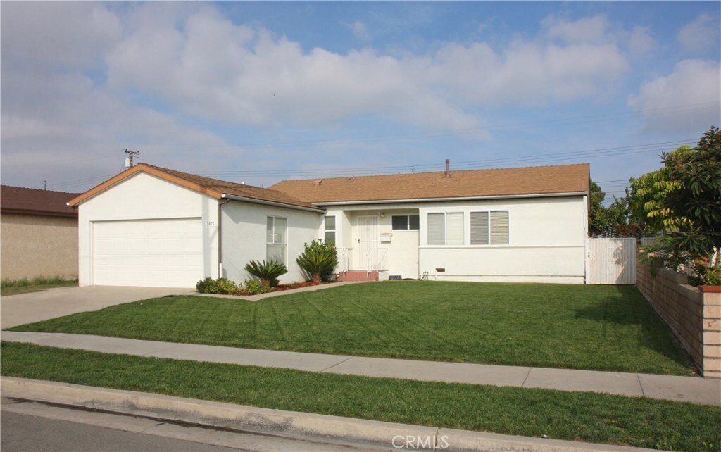 Foto principal - 8625 Crescent Ave