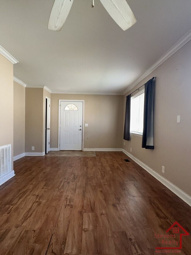 Foto del edificio - 4614 Dayton Blvd