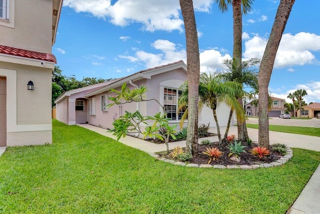 Building Photo - 8071 Stirrup Cay Ct