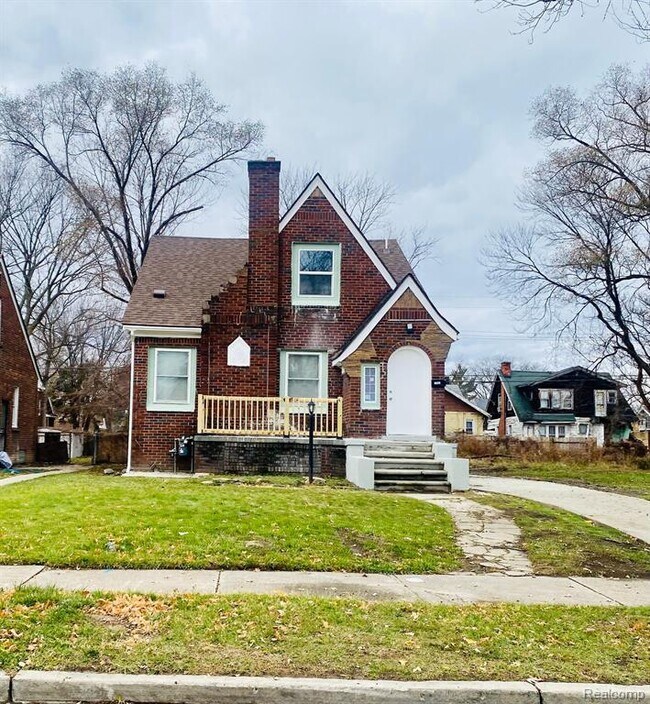Building Photo - 13325 Freeland St
