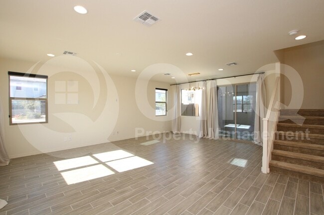 Foto del edificio - 5842 W Encinas Ln