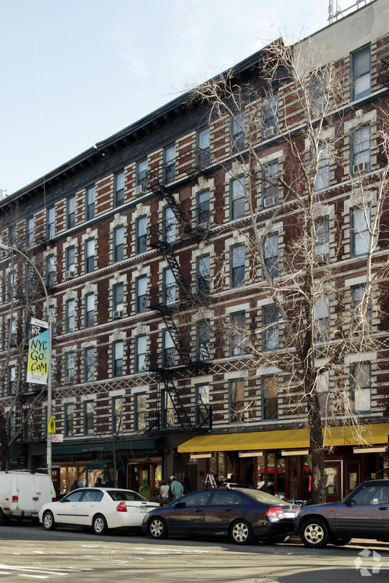 Building Photo - 264 6th Ave
