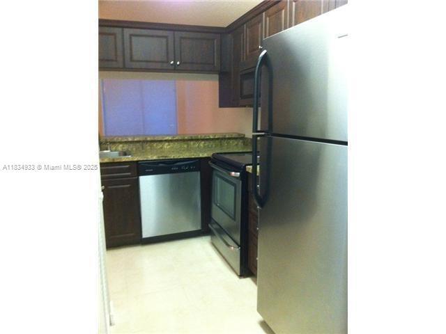 Foto del edificio - 7106 Glenmoor Dr